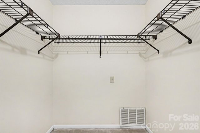 8015 Cedar Glen Drive, Charlotte, NC 28212
