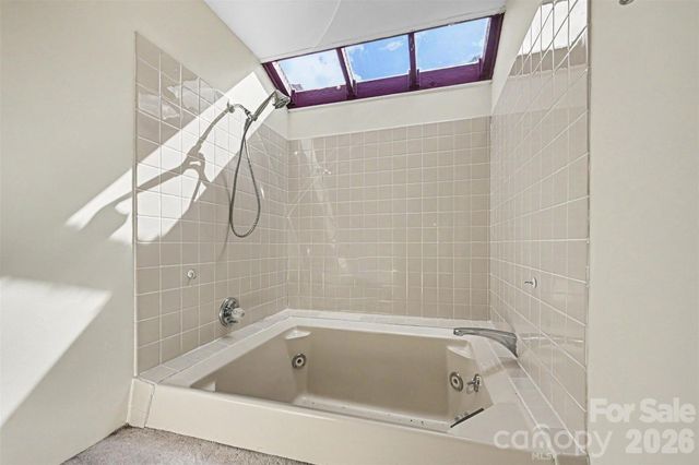 8015 Cedar Glen Drive, Charlotte, NC 28212