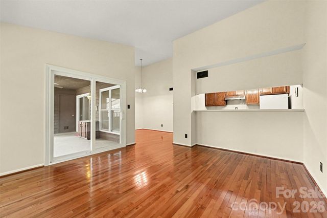 8015 Cedar Glen Drive, Charlotte, NC 28212