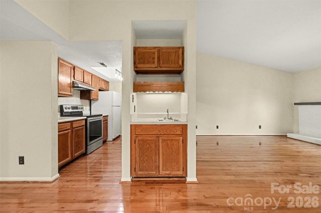 8015 Cedar Glen Drive, Charlotte, NC 28212