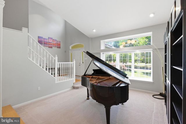 2301 DEER PATH DR, Warrington, PA 18976