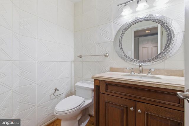 2301 DEER PATH DR, Warrington, PA 18976