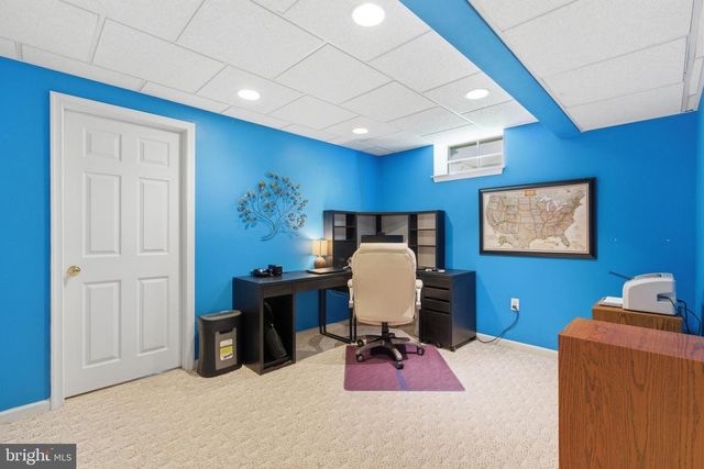 2301 DEER PATH DR, Warrington, PA 18976