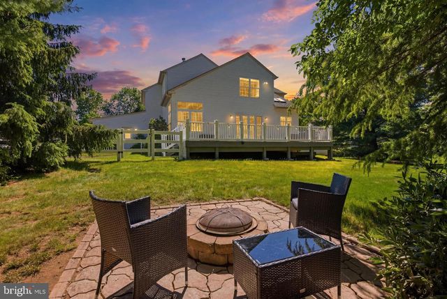 2301 DEER PATH DR, Warrington, PA 18976