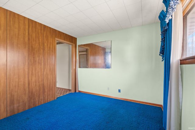 102 Eastgate Avenue, Loogootee, IN 47553