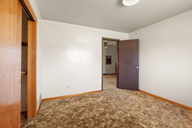 102 Eastgate Avenue, Loogootee, IN 47553