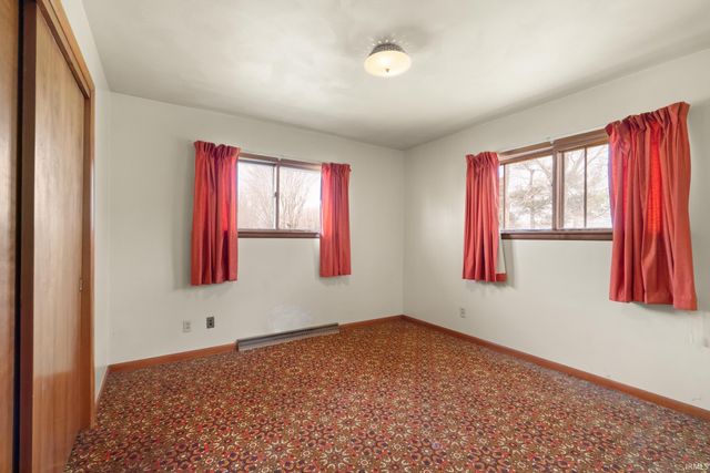 102 Eastgate Avenue, Loogootee, IN 47553