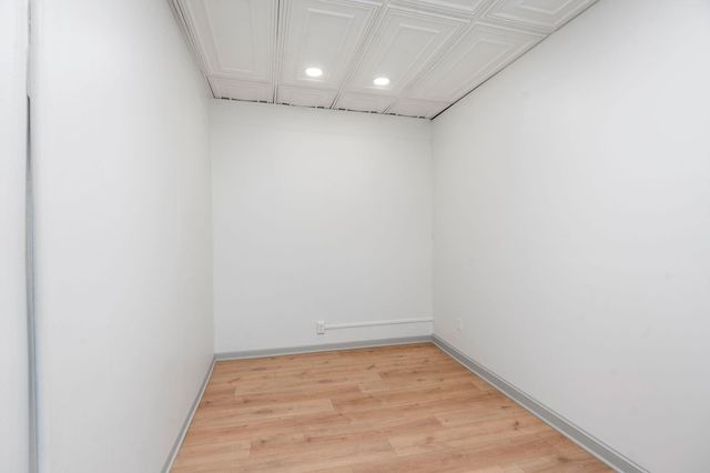 9357 N CONGRESS ST, New Market, VA 22844