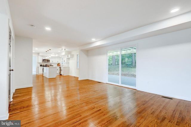 4928 EDGEWOOD RD, Doylestown, PA 18902