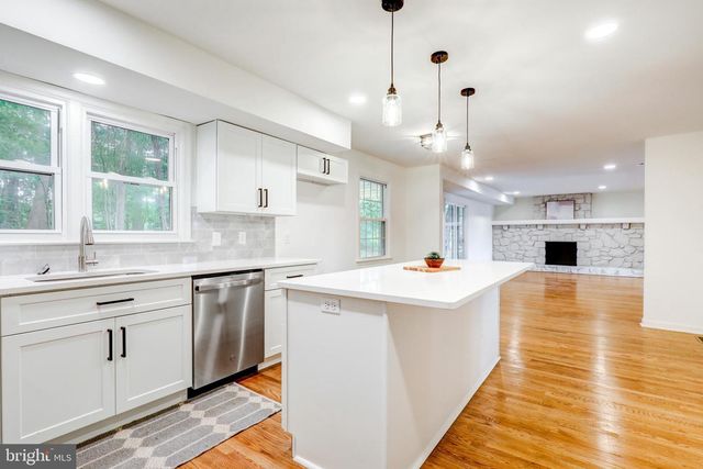 4928 EDGEWOOD RD, Doylestown, PA 18902