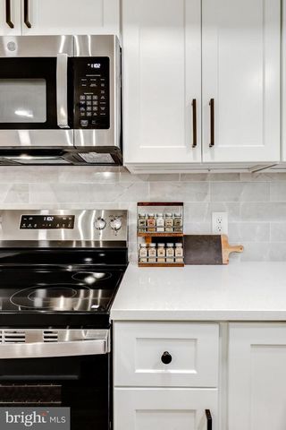 4928 EDGEWOOD RD, Doylestown, PA 18902