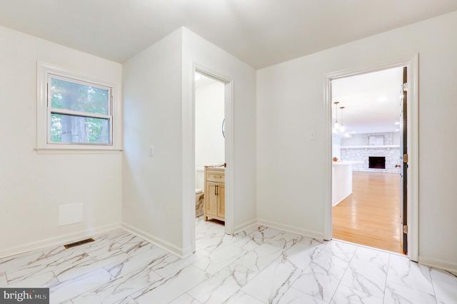 4928 EDGEWOOD RD, Doylestown, PA 18902