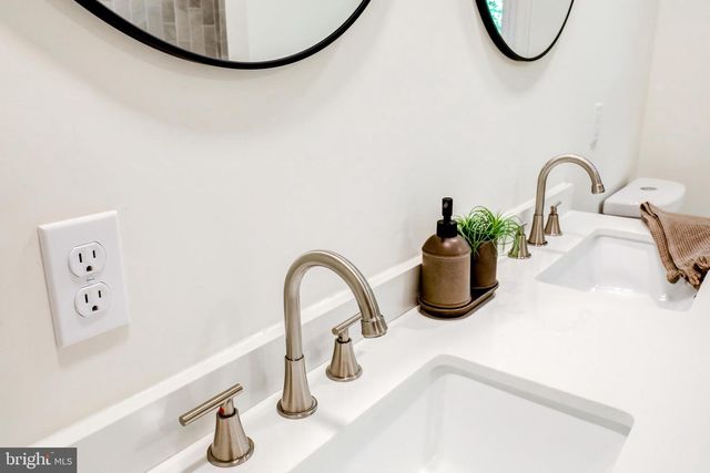 4928 EDGEWOOD RD, Doylestown, PA 18902