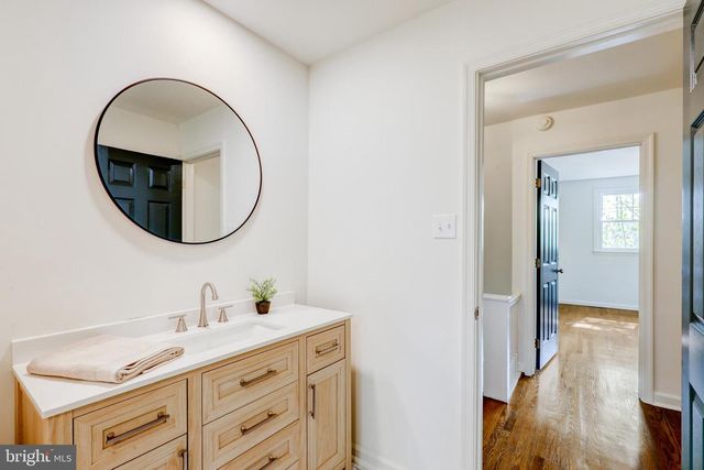 4928 EDGEWOOD RD, Doylestown, PA 18902