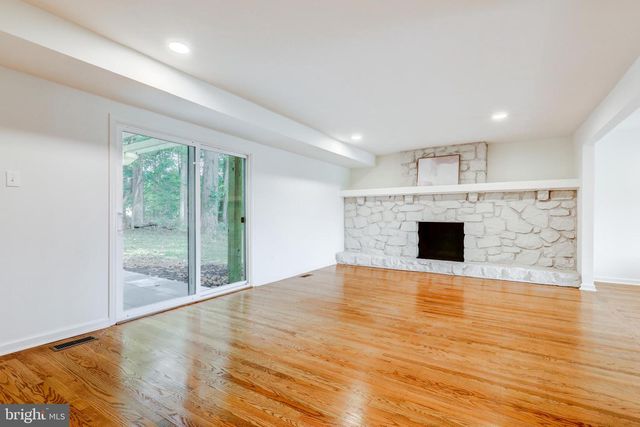 4928 EDGEWOOD RD, Doylestown, PA 18902