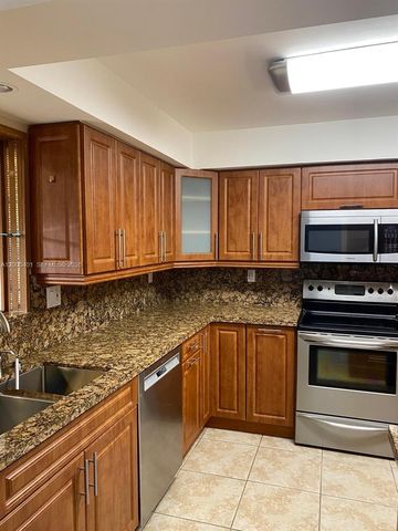 8761 SW 137th Ave 8761, Miami, FL 33183