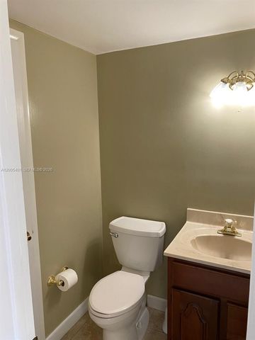 8761 SW 137th Ave 8761, Miami, FL 33183