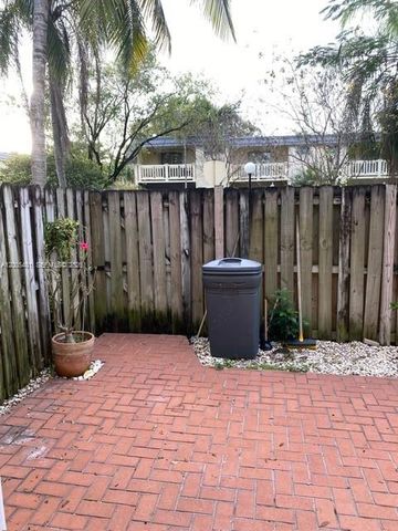 8761 SW 137th Ave 8761, Miami, FL 33183