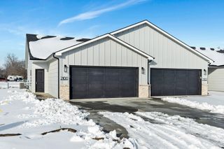 2100-2102 E Plaza Court, Haysville, KS 67060