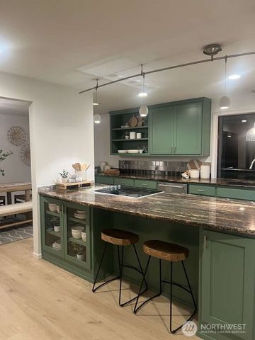 11324 83rd Place NE, Kirkland, WA 98034