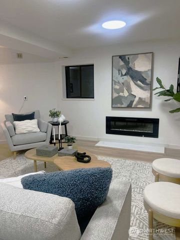 11324 83rd Place NE, Kirkland, WA 98034