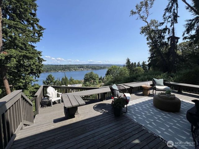 11324 83rd Place NE, Kirkland, WA 98034