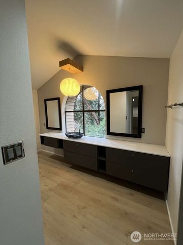 11324 83rd Place NE, Kirkland, WA 98034