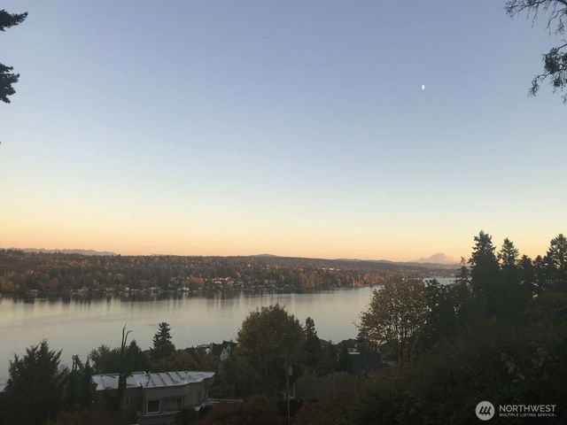 11324 83rd Place NE, Kirkland, WA 98034