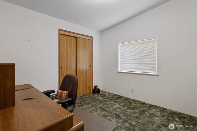 561 Andrew Drive #30, Burlington, WA 98233