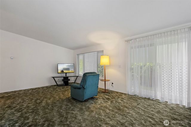 561 Andrew Drive #30, Burlington, WA 98233