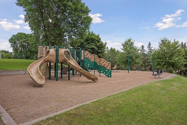 7932 Orchid Lane N, Maple Grove, MN 55311