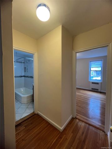 65-74 Saunders Street 1F, Rego Park, NY 11374