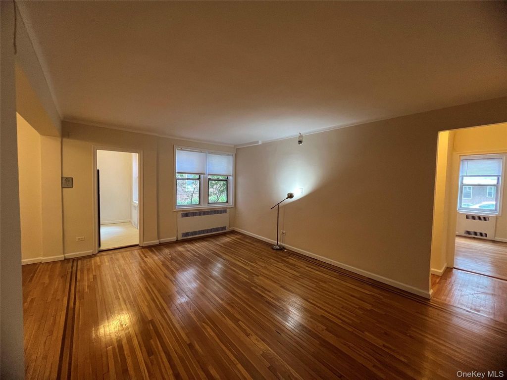 65-74 Saunders Street 1F, Rego Park, NY 11374