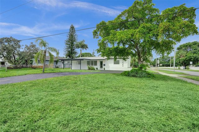 1220 NE 8th St, Pompano Beach, FL 33060