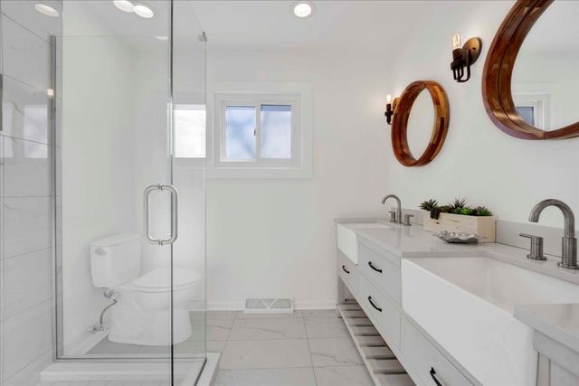 1632 Village Green Court, Deerfield, IL 60015