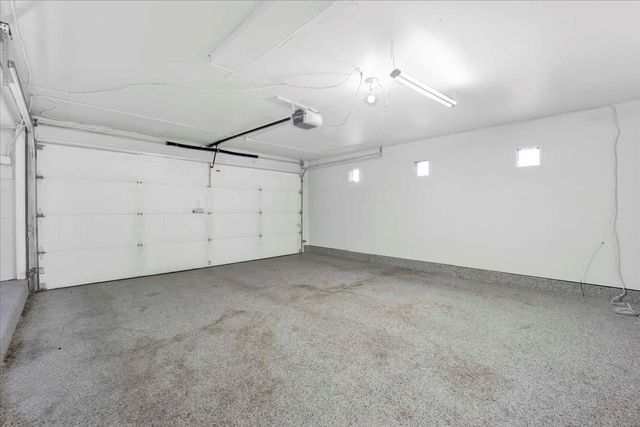 1632 Village Green Court, Deerfield, IL 60015