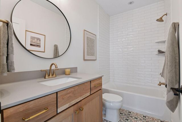 4564 Meadowview Lane, Minnetrista, MN 55331