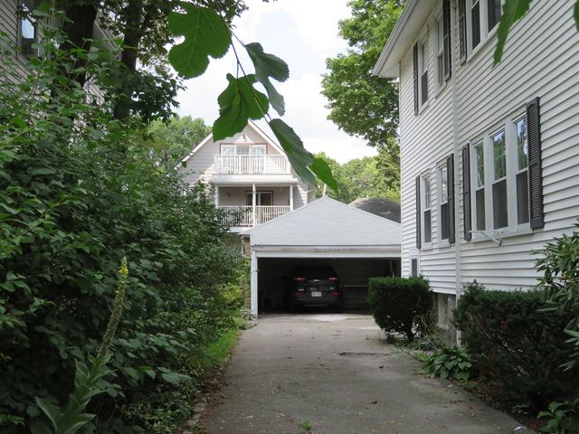 10-12 Fairlawn Road 1, Milton, MA 02186