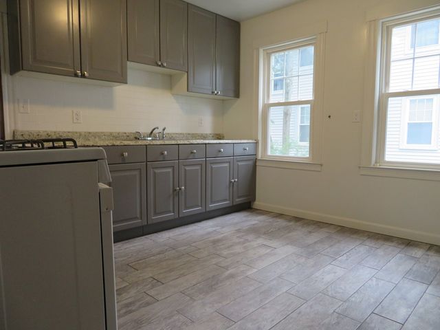 10-12 Fairlawn Road 1, Milton, MA 02186