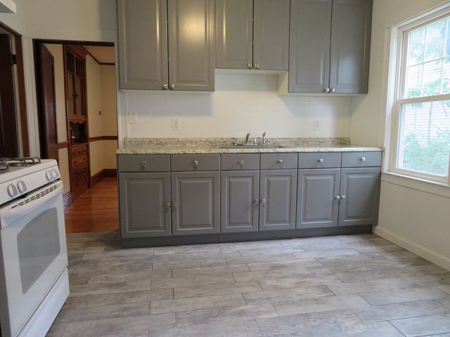 10-12 Fairlawn Road 1, Milton, MA 02186