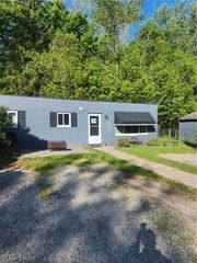 30349 Lorain Road, North Olmsted, OH 44070