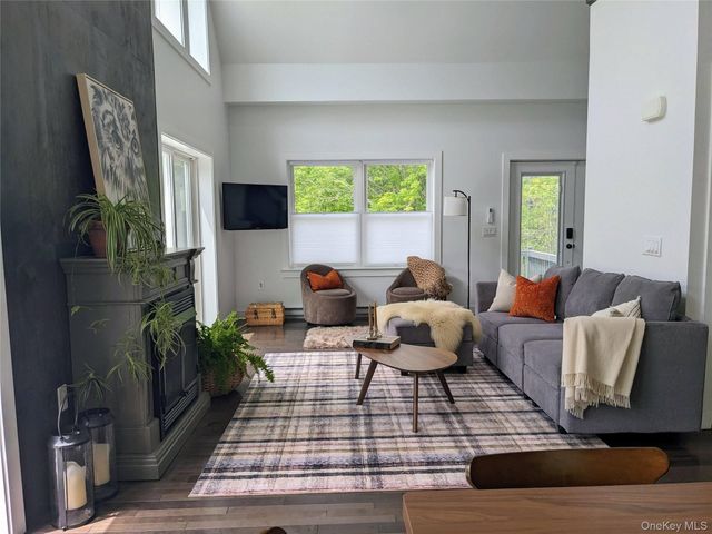 1227 Gulf Road, Callicoon Center, NY 12724