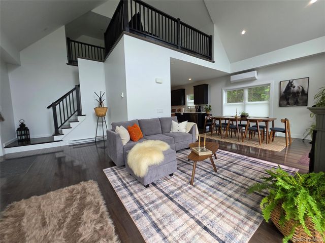 1227 Gulf Road, Callicoon Center, NY 12724