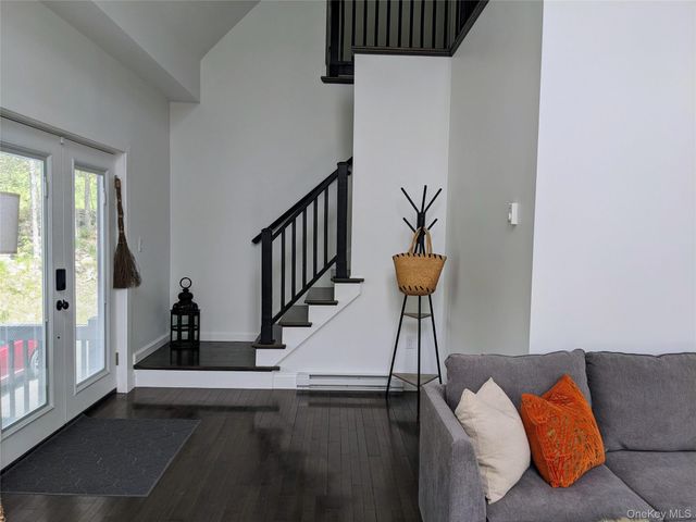 1227 Gulf Road, Callicoon Center, NY 12724