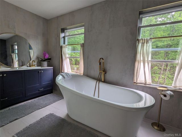 1227 Gulf Road, Callicoon Center, NY 12724