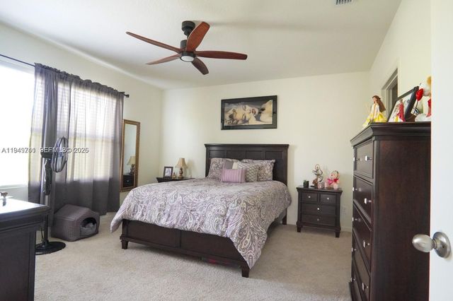 10770 SW Vasari Way, Port St. Lucie, FL 34987