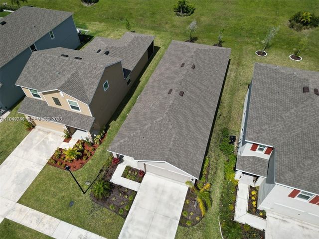 10770 SW Vasari Way, Port St. Lucie, FL 34987