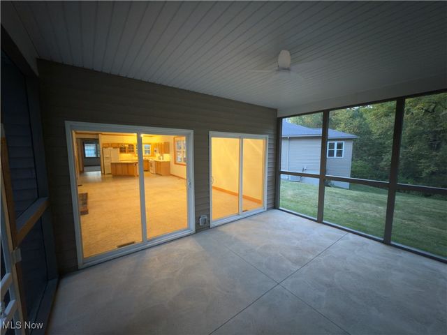 10281 River Run Lane, North Royalton, OH 44133