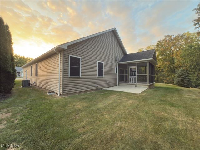 10281 River Run Lane, North Royalton, OH 44133