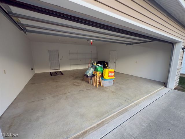 10281 River Run Lane, North Royalton, OH 44133